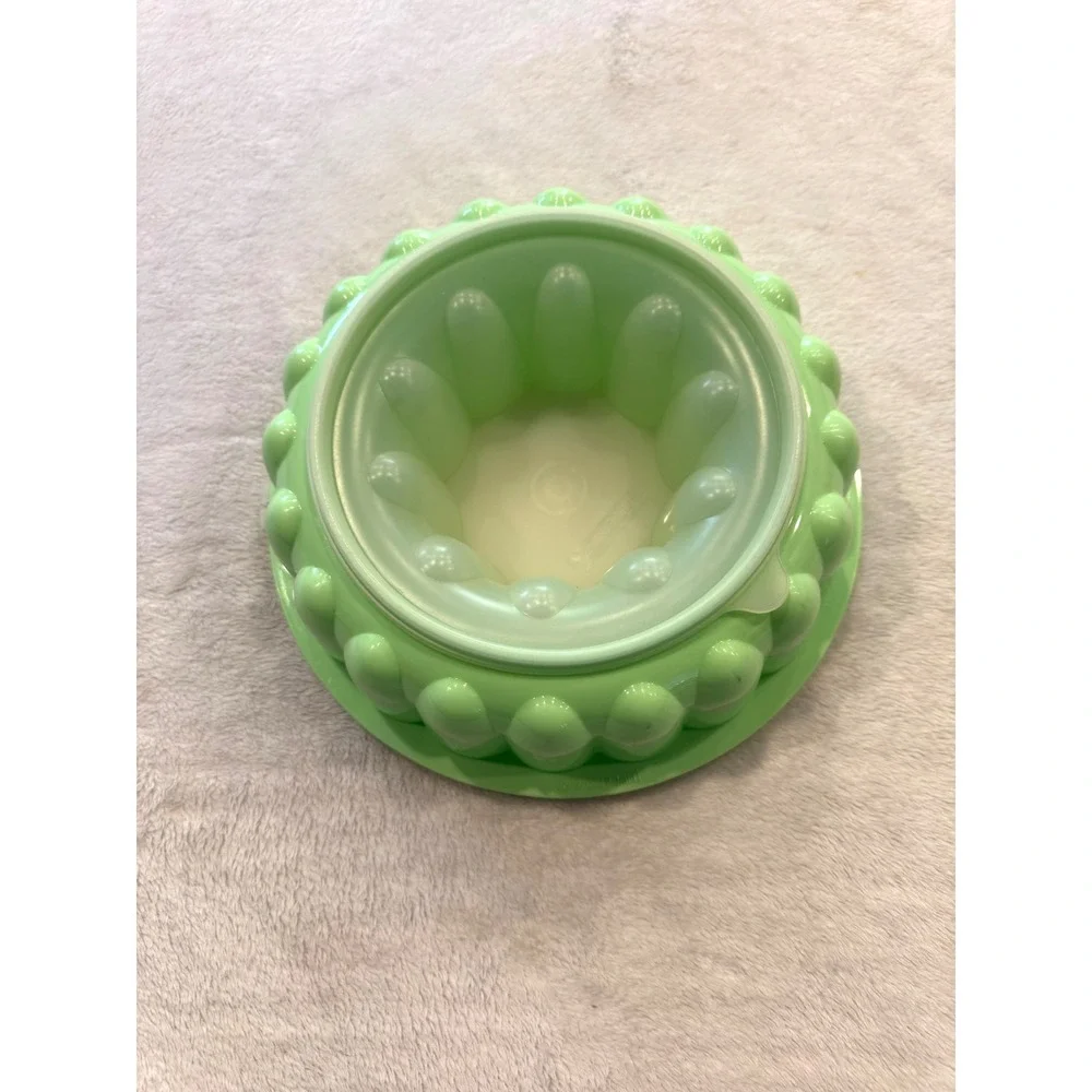 Tupperware Vintage Jel-N-Serve Jello Mold Mint Green Fluted Ring with Lid